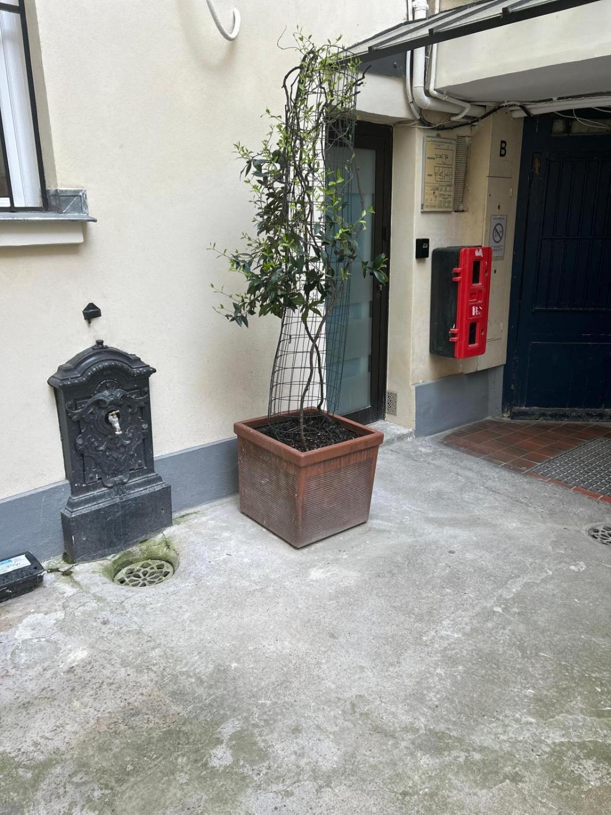 Joli Studio Rue De Nazareth París Exterior foto